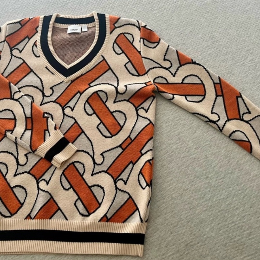 Burberry wool sweater